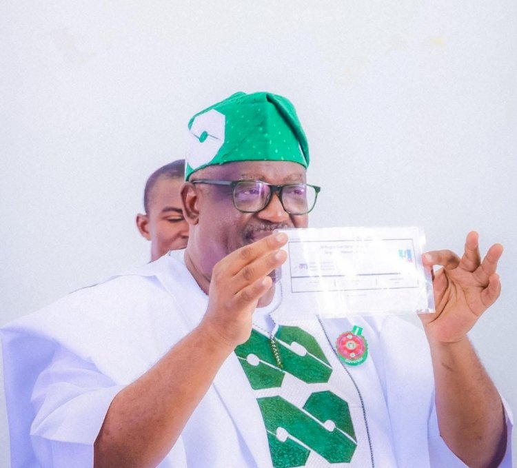 Mutfwang dumps PDP for APC, pledges loyalty to Tinubu ahead of 2027